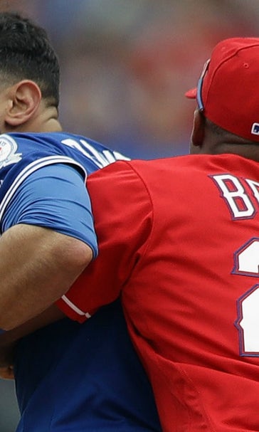 MLB players react to Rougned Odor clocking Jose Bautista